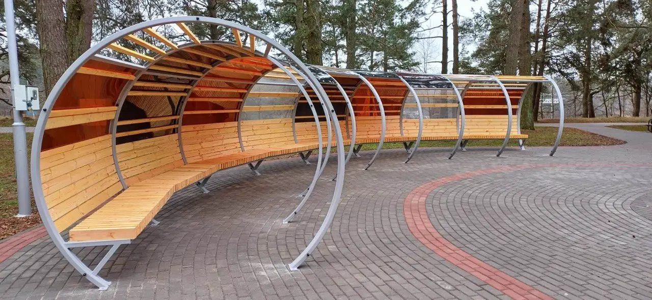 Скамья-тоннель для благоустройства общественного пространства